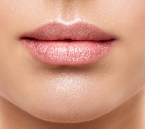 עיצוב ומילוי שפתיים